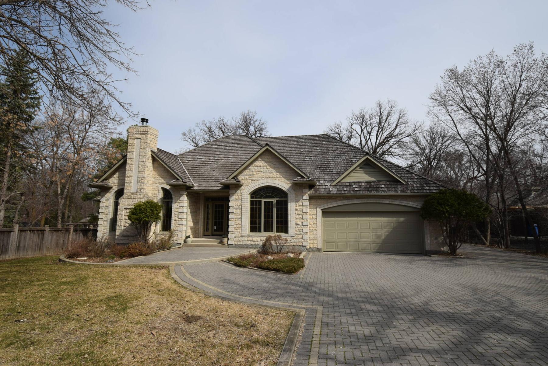  <p>Photos by Todd Lewys / Free Press</p>
                                <p>Tucked away on a mature riverfront lot in Charleswood, this bungalow was masterfully designed inside and out.</p> 