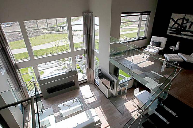 156 North Town Drive. Bridgwater Forest.  May 15, 2012  BORIS MINKEVICH / WINNIPEG FREE PRESS