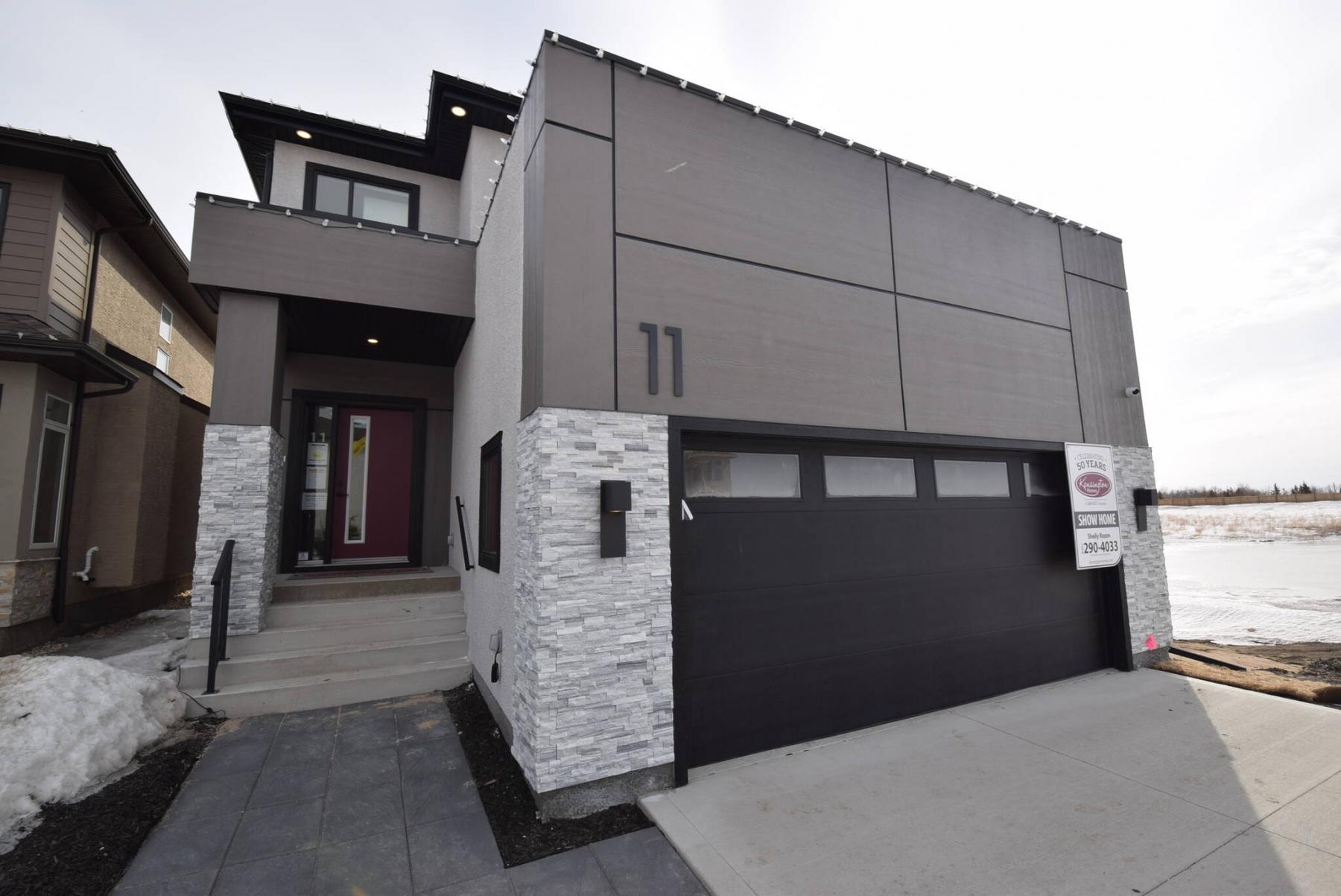 <p>Photos by Todd Lewys / Winnipeg Free Press </p><p>A modern, smart-looking exterior serves as a preview to the Ridgefield&rsquo;s well-thought-out interior design, which deftly combines function and elegance.</p>
