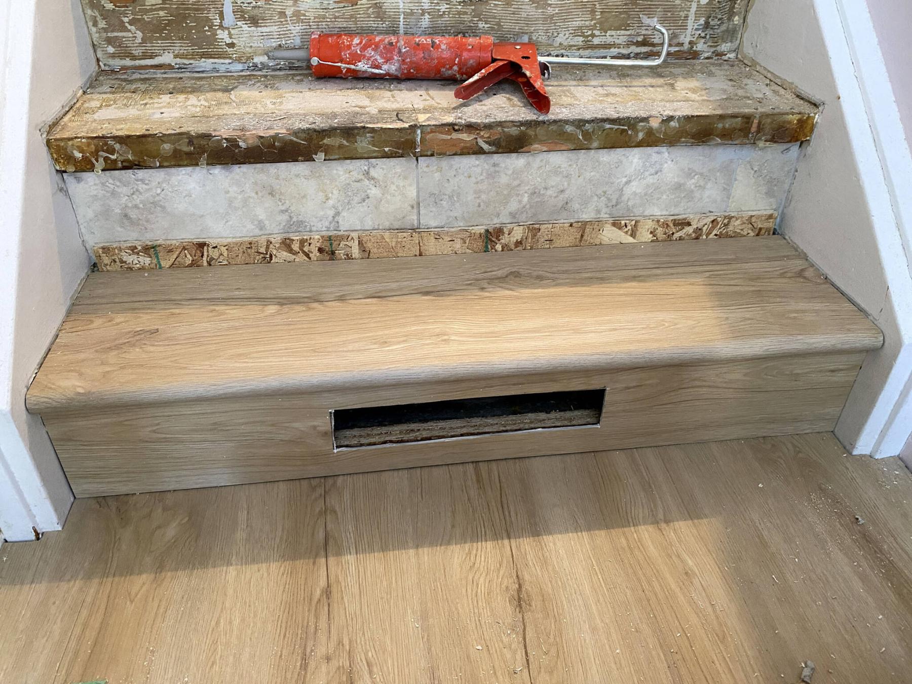  <p>The rise of each stair is built to ensure the vinyl plank rise is installed plumb and level.</p> 