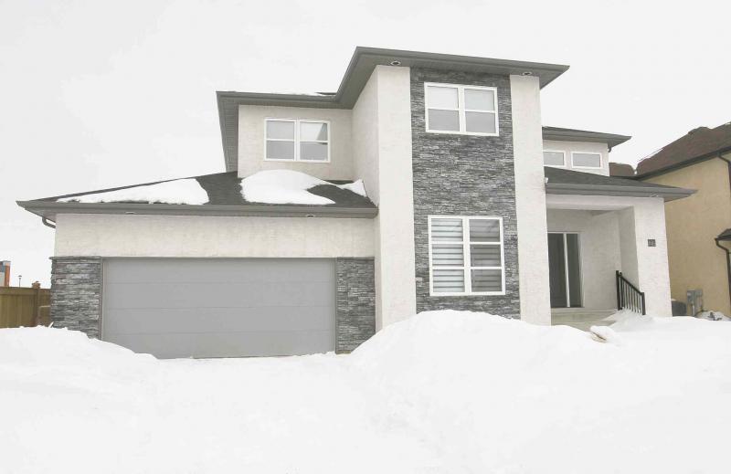 27 Red Moon Road in Sage Creek