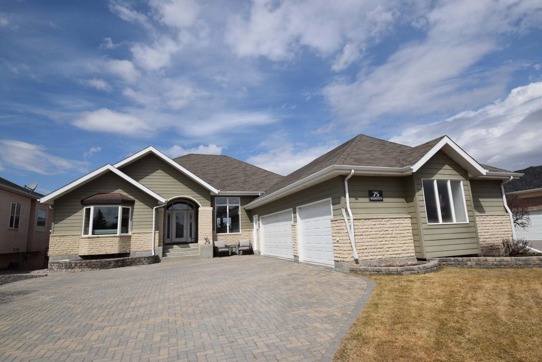 <p>Photos by Todd Lewys / Winnipeg Free Press</p><p>No expense was spared in the design and construction of this stylish bungalow, which was custom-built by Character Homes in 2004.</p></p>