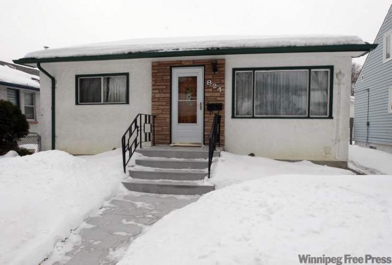 Sold & Offered March 1911 Winnipeg Free Press Homes