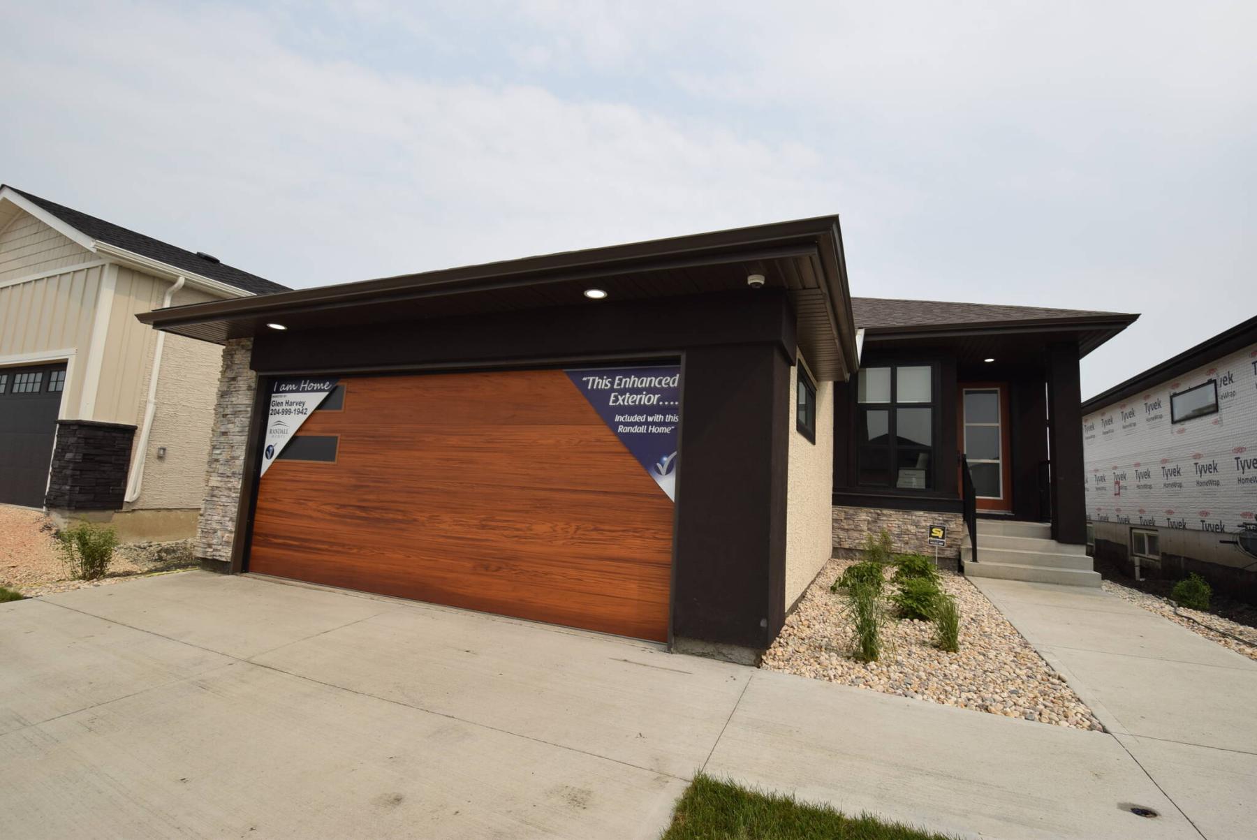  <p>Photos by Todd Lewys / Winnipeg Free Press</p>
                                <p>This detached bungalow condo possesses the space, style and utility that discerning downsizers are looking for.</p> 
