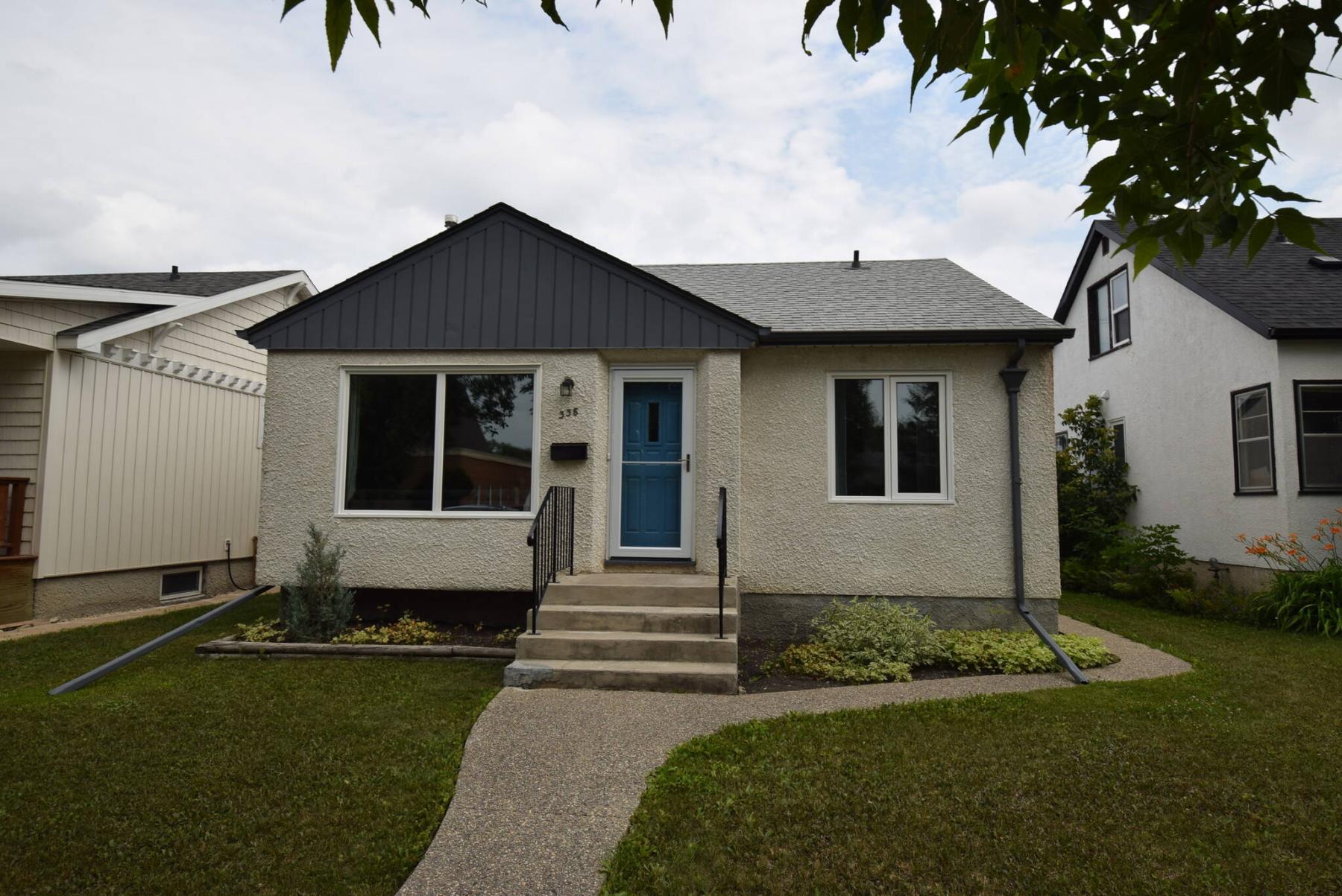  <p>This tidy bungalow has been well maintained and has been updated extensively both inside and out.</p> 