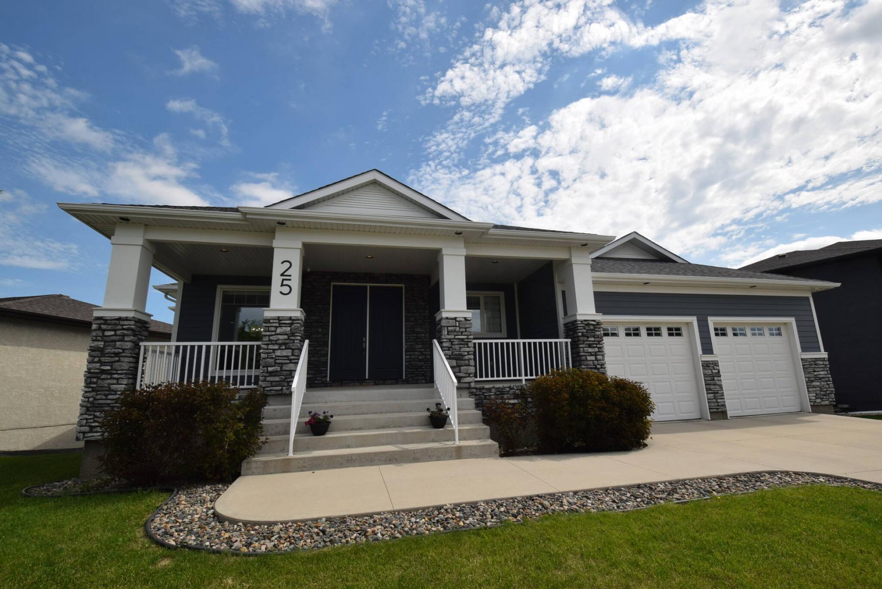 <p>PHOTOS BY TODD LEWYS / WINNIPEG FREE PRESS</p><p>Custom-built in 2012 by Gino&rsquo;s Homes, this raised bungalow is in show home condition, and is situated on one of the best-positioned lots on the street.</p>