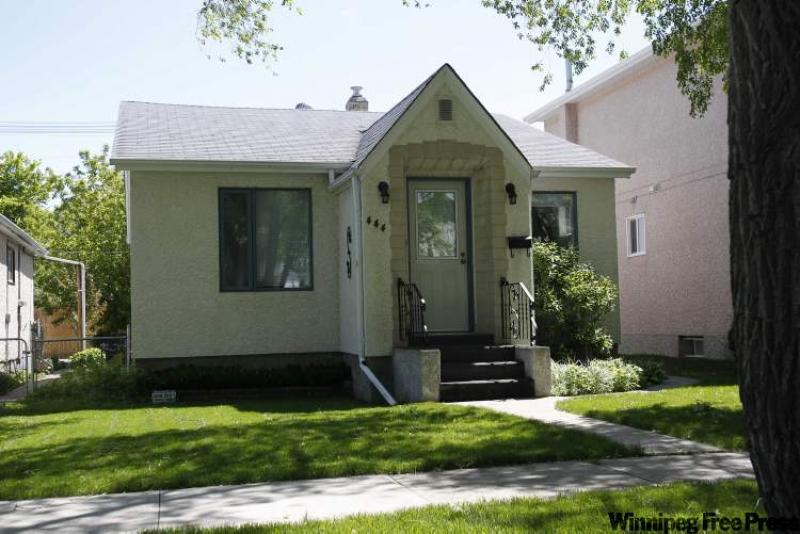 Sold & Offered June 411 Winnipeg Free Press Homes