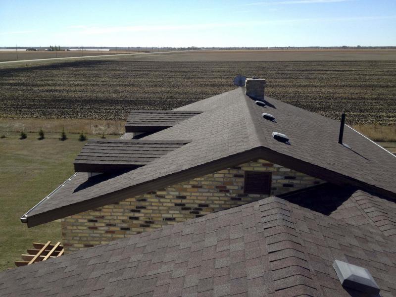 <p>Photos by Marc LaBossiere / Winnipeg Free Press</p><p>With some small exceptions, the shingles on this roof have stood the test of time.</p>
