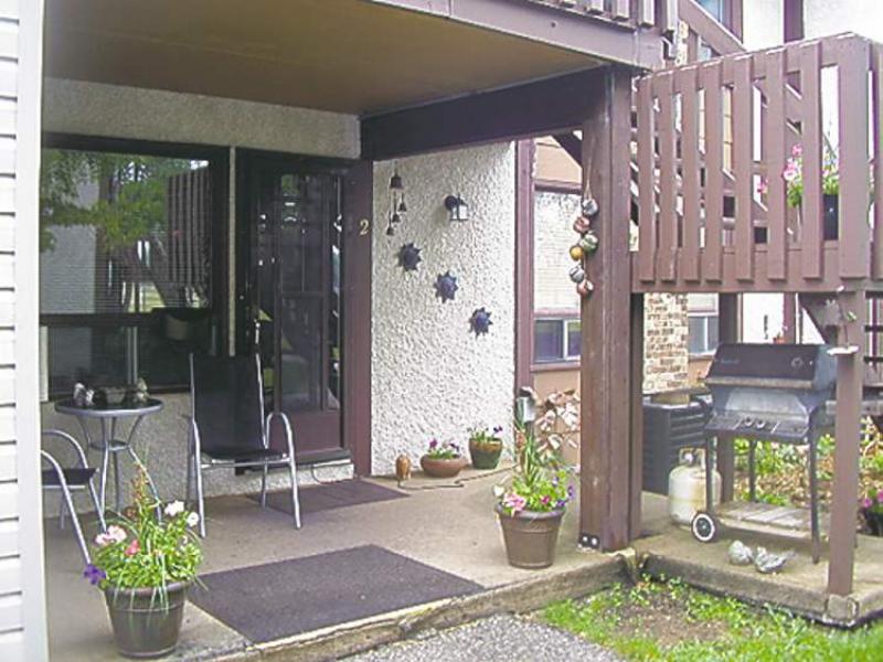 SOLD & OFFERED Aug. 1812 Winnipeg Free Press Homes