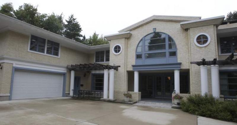 570 Park Blvd West 