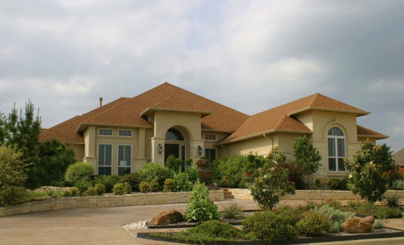 <p>Ken Hurst / TNS files</p><p>Painting stucco to cover a blemish is a bad idea, as you will need to repaint it regularly.</p>