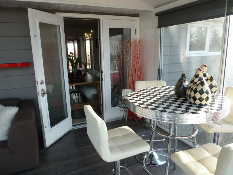 <p>Photos by Laurie Mustard / Winnipeg Free Press</p><p>If you&rsquo;re looking to enjoy the outdoors without the mosquitoes and other inconveniences of actually being outdoors, a three- or four-season room might be the right fit for you.</p>