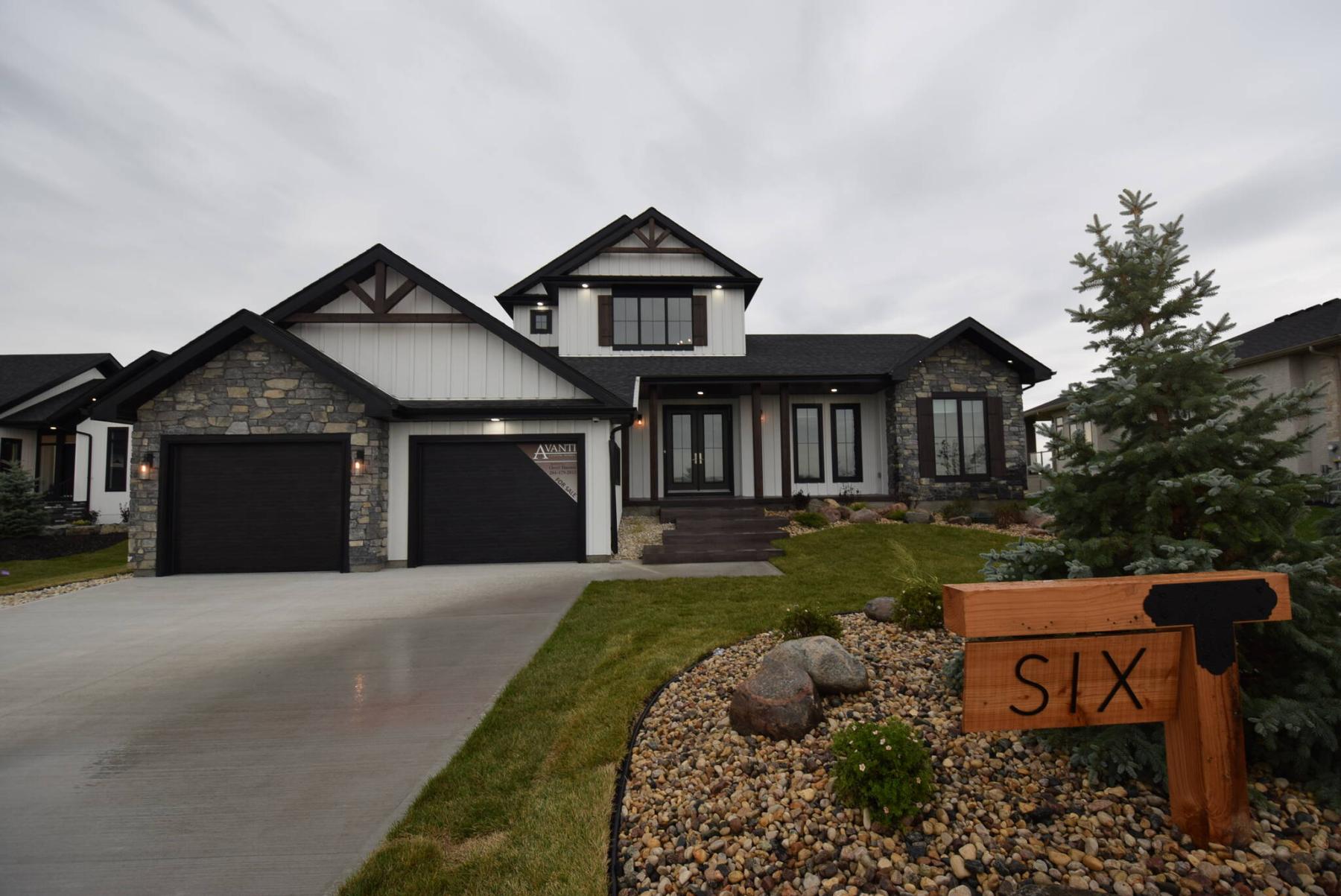  <p>Photos by Todd Lewys / Winnipeg Free Press</p>
                                <p>This large bungalow&rsquo;s handsome exterior and novel roofline lets you know you&rsquo;re in for something very unique and special.</p> 