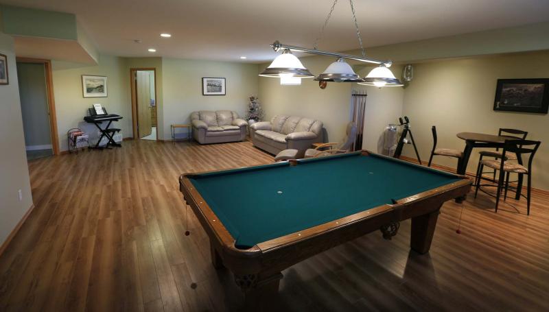 <p>WAYNE GLOWACKI / WINNIPEG FREE PRESS</p><p>The massive finished basement is perfect for an active family. </p>