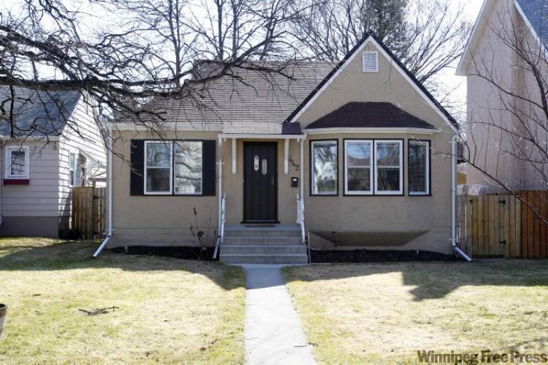 Sold&Offered Apr. 3011 Winnipeg Free Press Homes