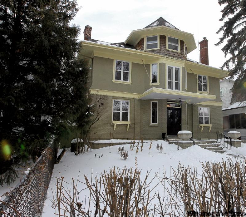 294 Kingsway Avenue