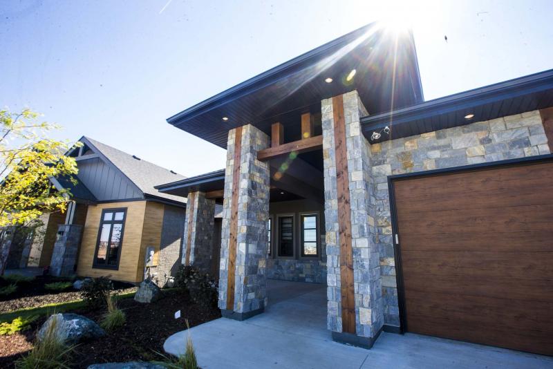 <p>MIKAELA MACKENZIE / WINNIPEG FREE PRESS</p><p>Huntington Homes&rsquo; show home at 376 Willow Creek Road in Bridgwater offers five bedrooms, 3&#189; bathrooms and more than 2,500 sq. ft. of livable space.</p>