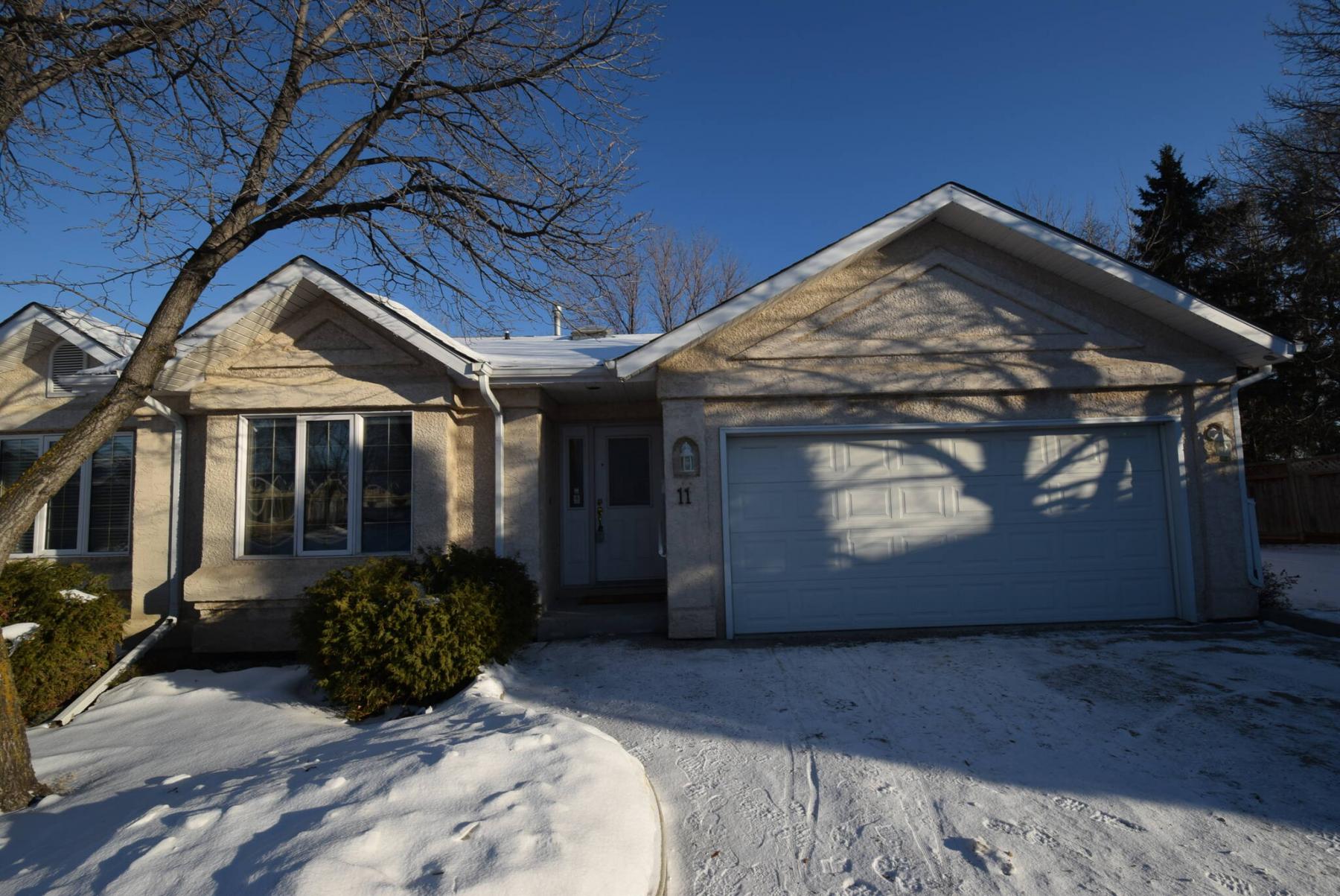 <p>Photos by Todd Lewys / Winnipeg Free Press</p><p>A quiet end unit, this nearly 1,400 square-foot bungalow-style condo has much to offer.</p>