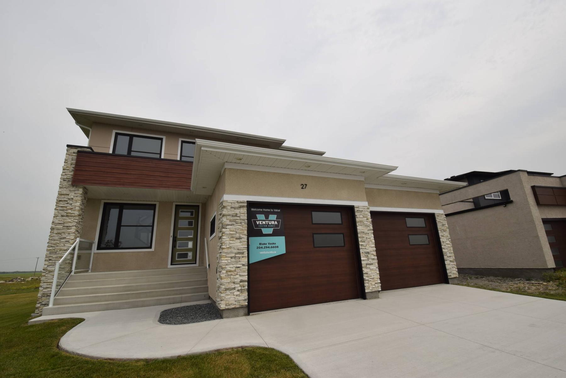  <p>Photos by Todd Lewys / Winnipeg Free Press</p>
                                <p>Family-friendly function abounds in the spacious, well-appointed Monterey, which is situated on a 70-foot-wide lot in LaSalle.</p> 