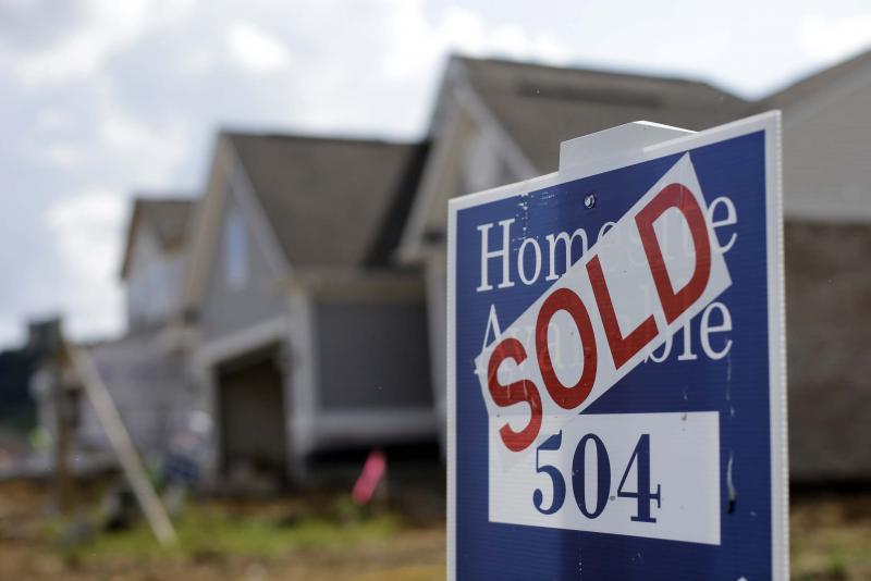 <p>Mark Humphrey / The Associated Press files</p><p>You can save $15,000 on a $300,000 mortgage by making bi-weekly payments instead of monthly payments. </p></p>