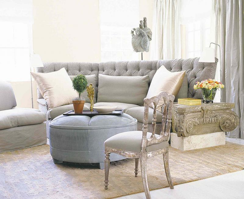 When mixing finishes, try to have at least one piece that blends the two styles together. It might be a painting, a fabric throw, wallpaper, a piece of furniture or even an area rug.