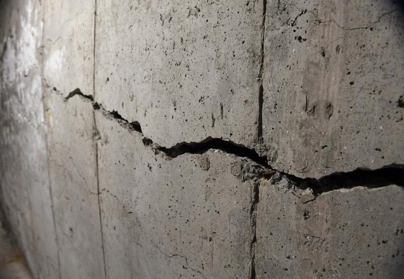 <p>Jessica Hill / The Associated Press files</p><p>With extremely dry conditions like we&rsquo;ve experienced in southern Manitoba recently, the soil around your home can dry out, leading to cracks and stress fractures in its foundation.</p></p>