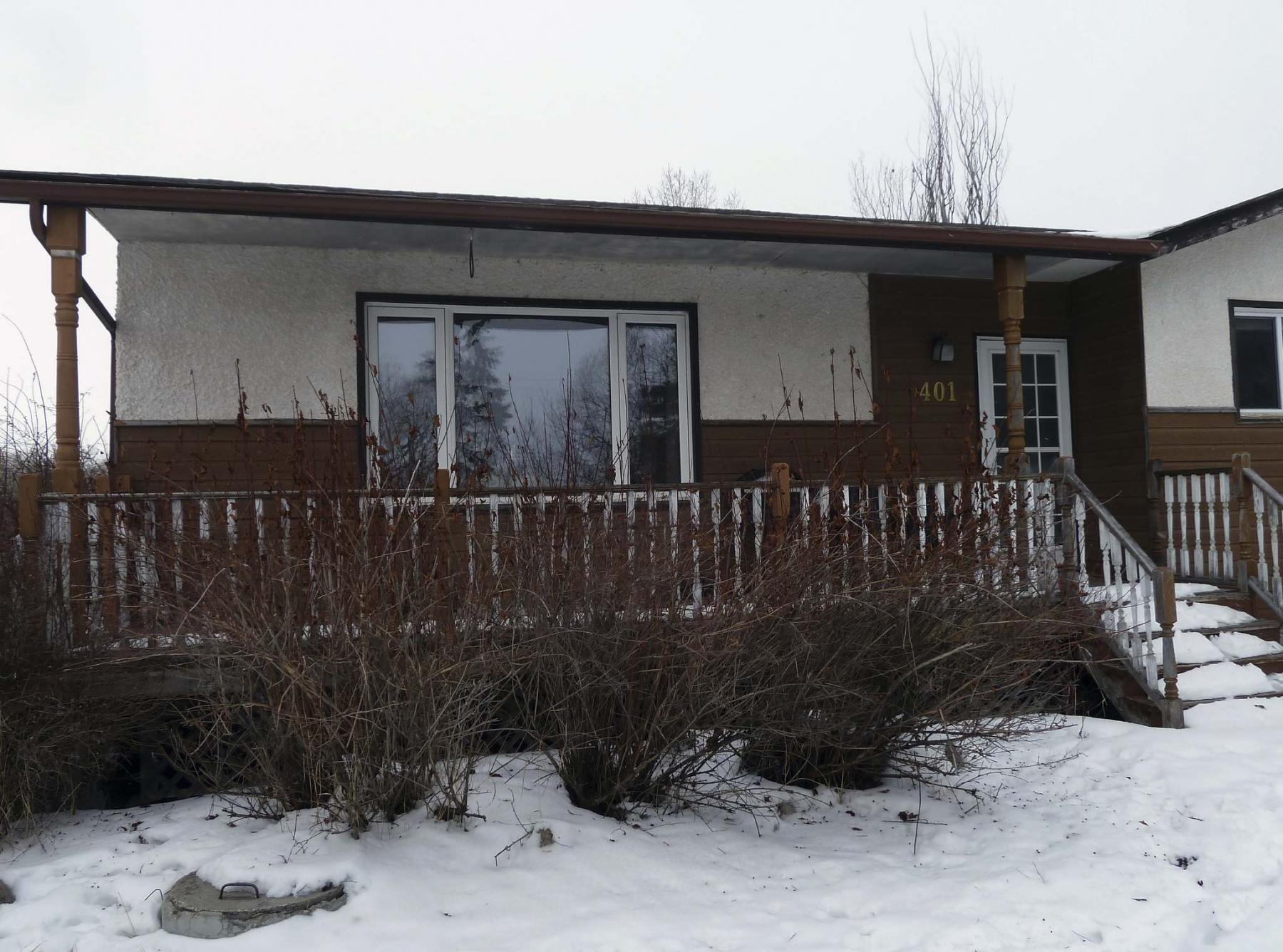 <p>Laurie Mustard / Winnipeg Free Press</p><p>Mustard has big plans for his front porch, and they do not include mosquitoes. </p>