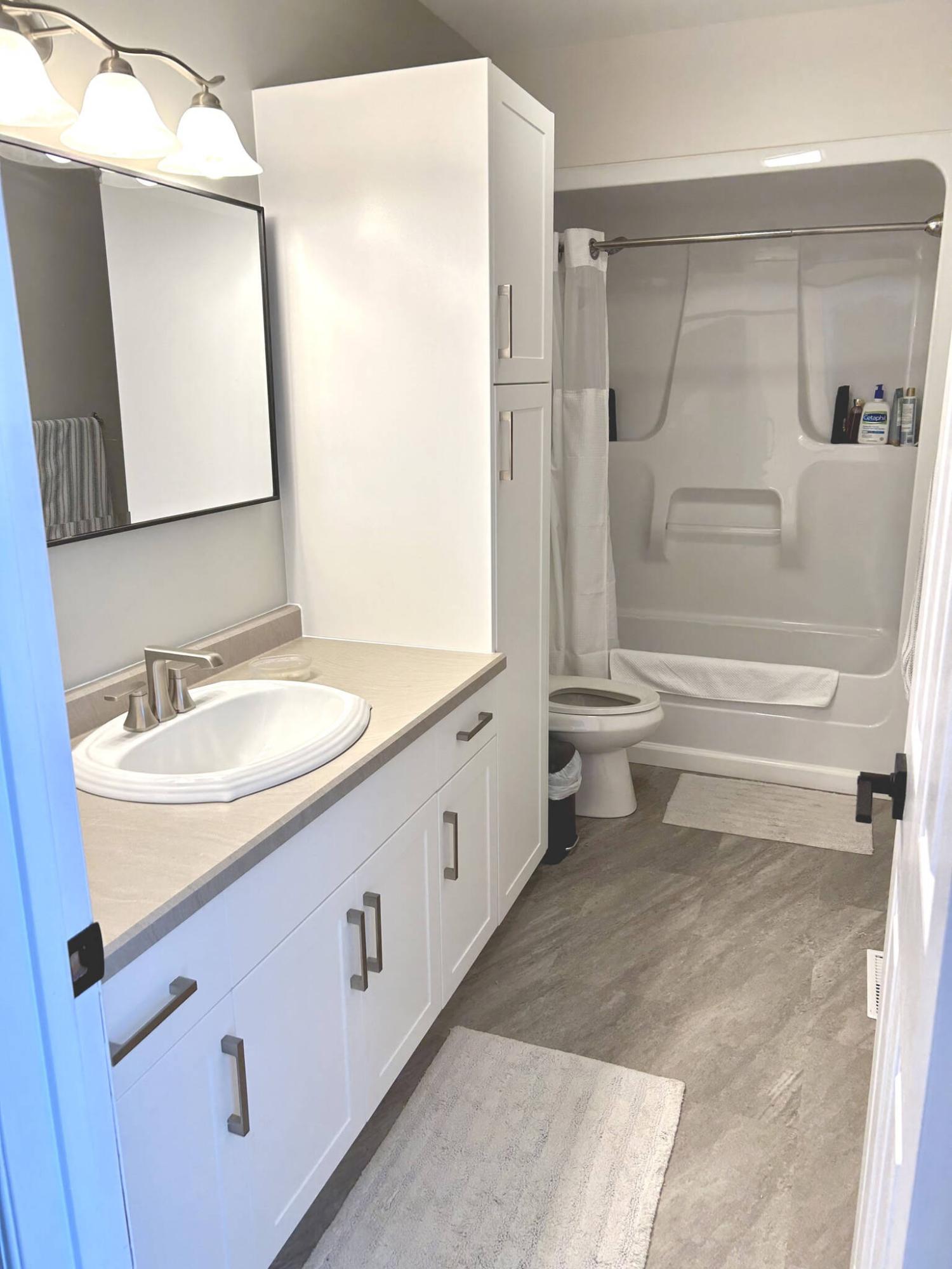 <p>Marc LaBossiere / Free Press</p>
                                <p>AFTER: The bathroom update only involved a bit of new &lsquo;icing&rsquo; on an old &lsquo;cake,&rsquo; which greatly restrained potential renovation costs.</p> 