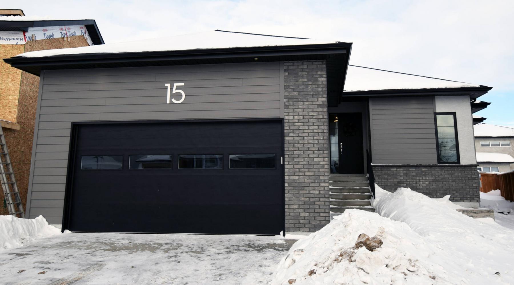 <p>Todd Lewys / Winnipeg Free Press</p><p>This nearly new raised bungalow offers over 3,000 square-feet of total livable space.</p>