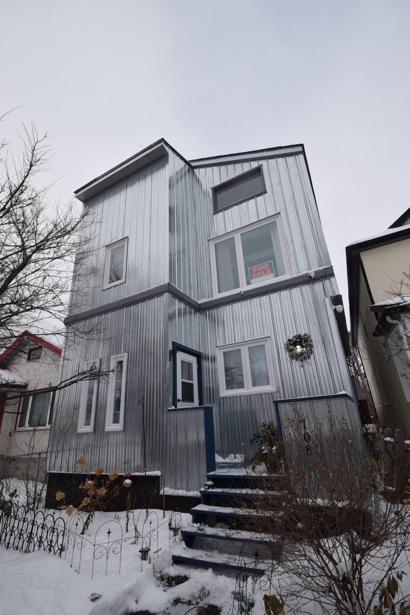  <p>Photos by Todd Lewys / Winnipeg Free Press</p>
                                <p>Built in 1905, this unique home received a vertical addition and was clad in metal in 1984 and has since received many modern updates.</p> 