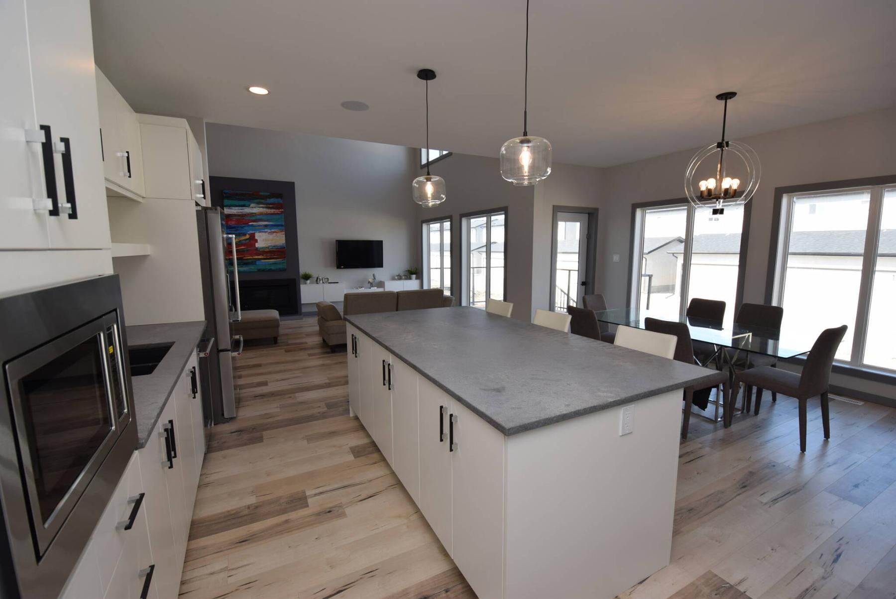  <p>Todd Lewys / Winnipeg Free Press</p>
                                <p>Each new home typically has its own unique timeframe for completion.</p> 