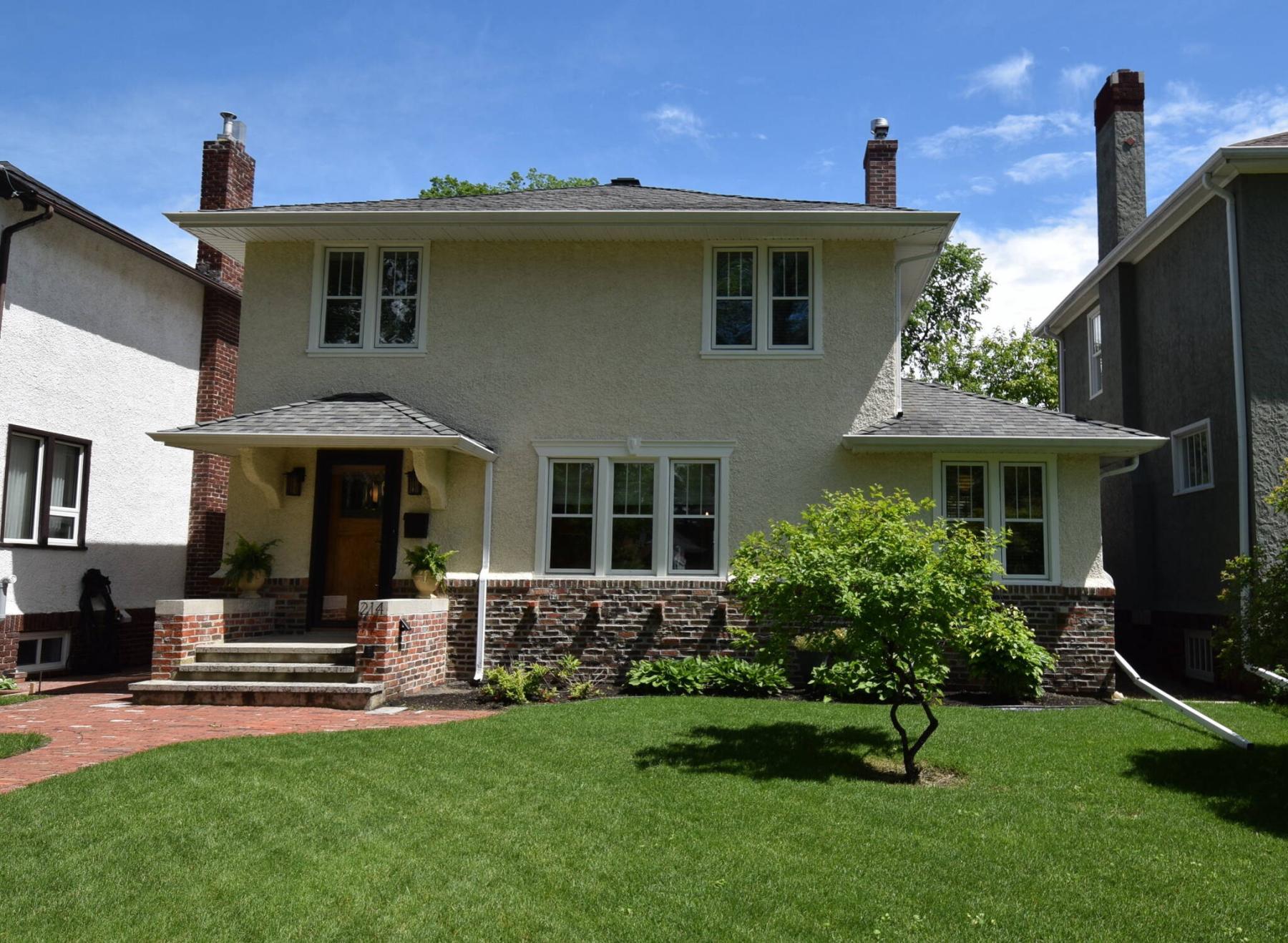  <p>The 1,570 sq. ft., two-storey home has an attractive blend of classic and modern design features.</p> 