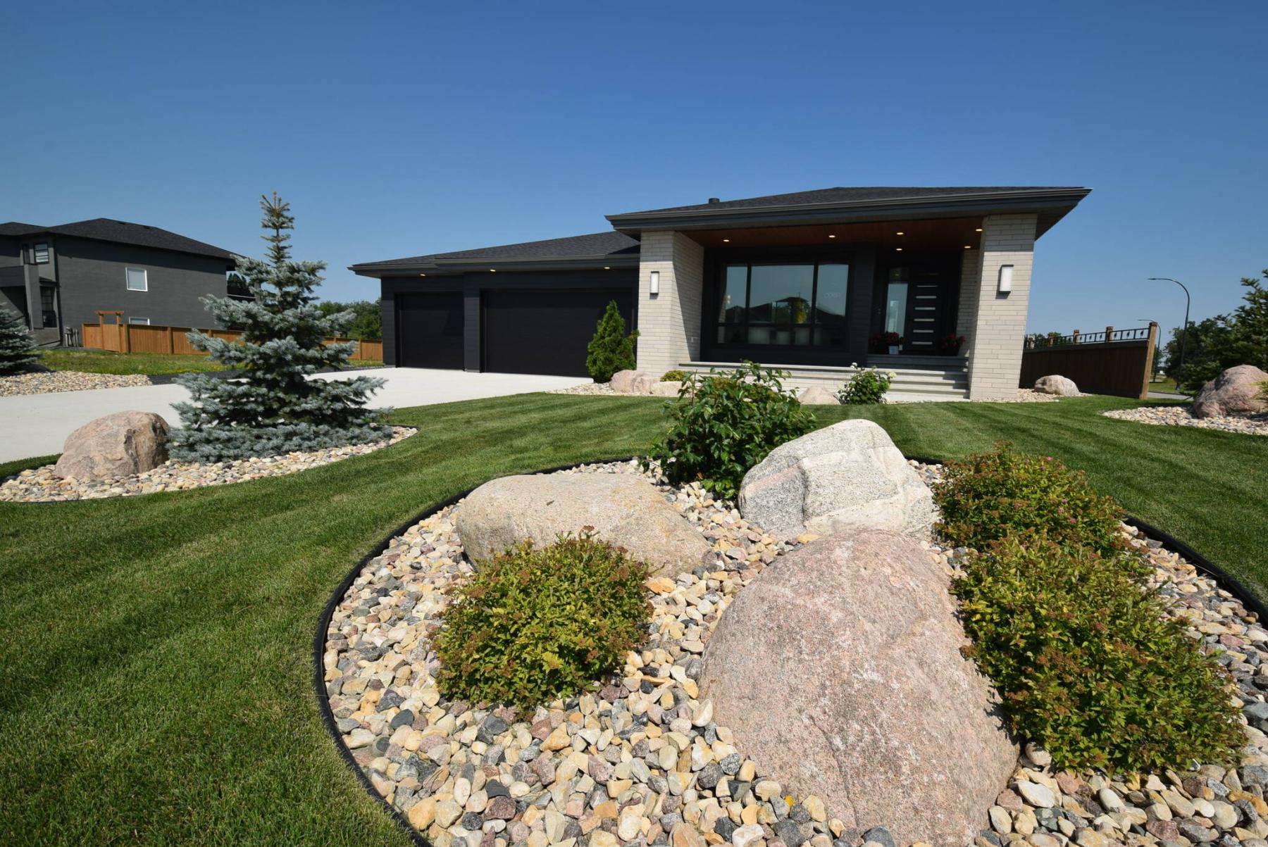  <p>The sprawling bungalow&rsquo;s design is stunning yet practical from start to finish.</p> 