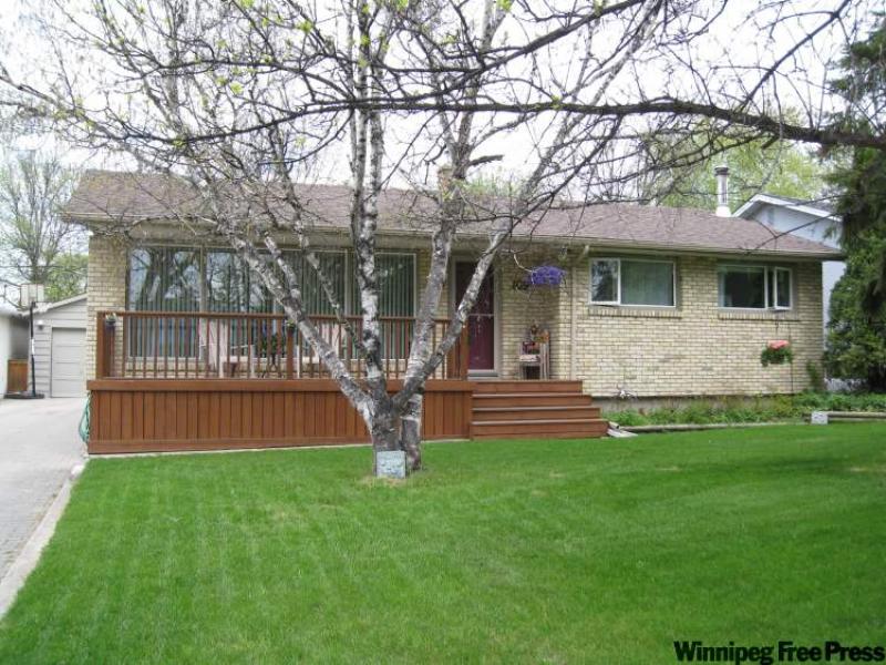 Sold & Offered July 211 Winnipeg Free Press Homes