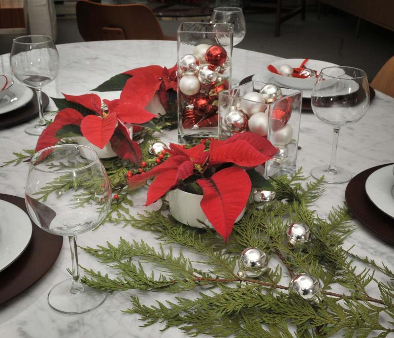 <p>Ian Lindsay / Vancouver Sun files</p><p>A lot of the magic of the holidays happens around the dinner table.</p></p>