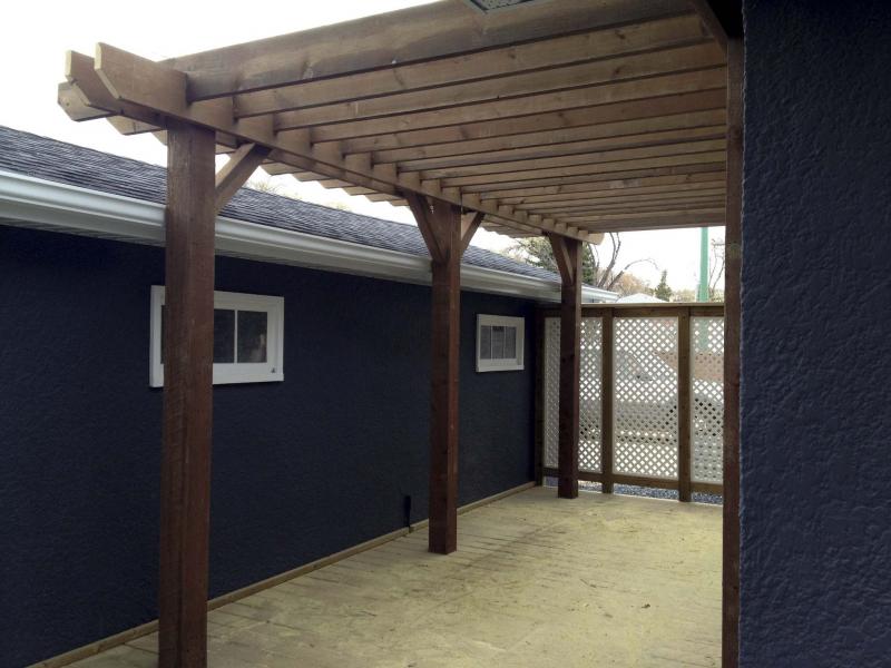 <p>Marc LaBossiere / WINNIPEG FREE PRESS</p><p>A 19 vein, six-post pergola is now located at Victor&rsquo;s on Queenston Street and Grant Avenue.</p></p>