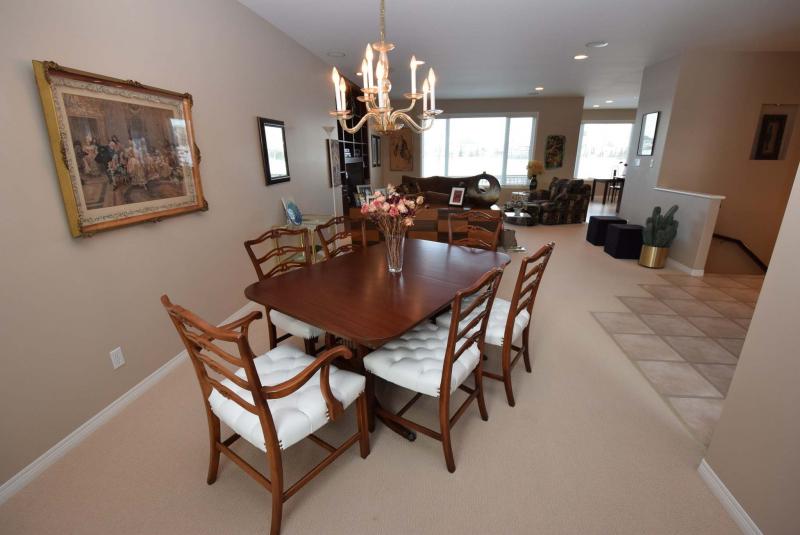 The formal dining room of 141 Laurel Ridge Dr. is spacious enough to seat a family and is part of an open-concept great room with fantastic flow. (Photos by Todd Lewys / Winnipeg Free Press)