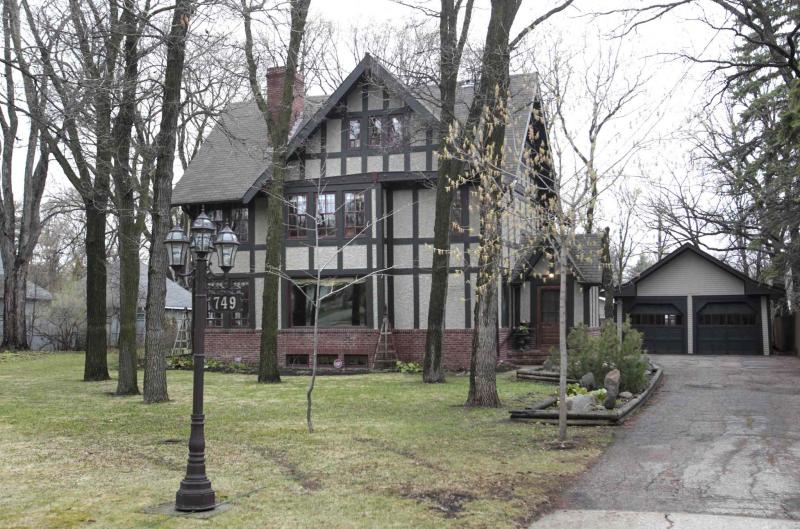 Built in 1912, 749 South Dr. is a Tudor-style, two-and-a-half storey home that measures in at 3,000 sq. ft.