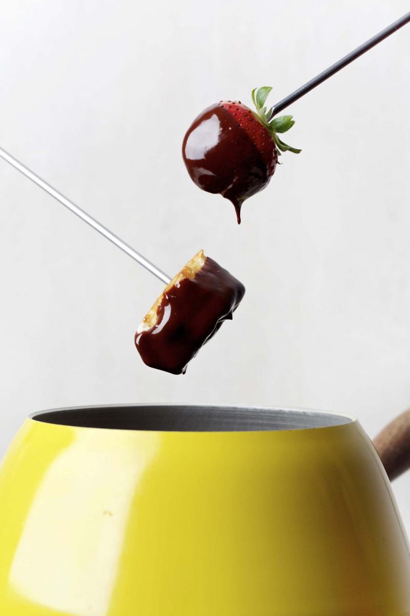 <p>Deb Lindsey / Washington Post</p><p>Football and fondue? You bet!</p>