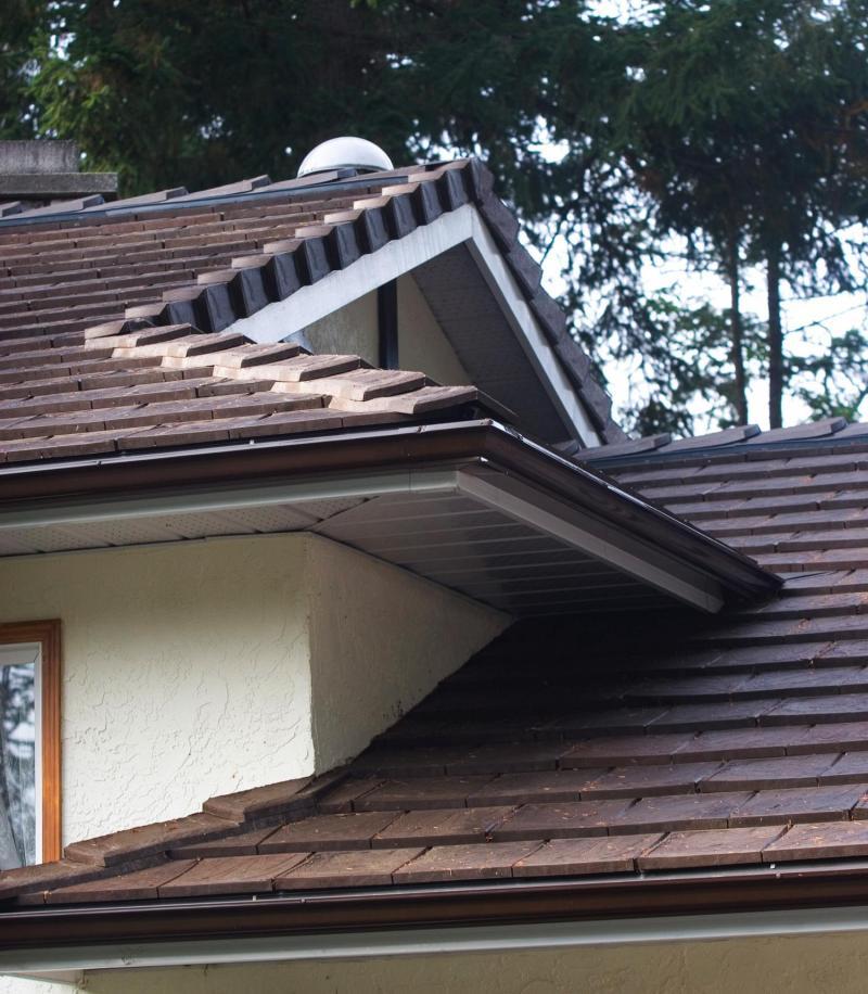 How Long Will a Wood Shingle or Wood Shake Roof Last? Wood Roof ...