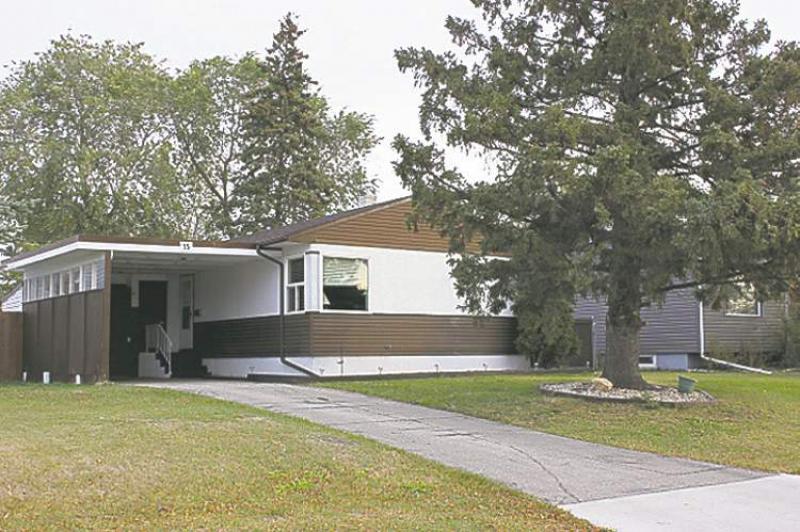 SOLD &OFFERED Nov. 2412 Winnipeg Free Press Homes