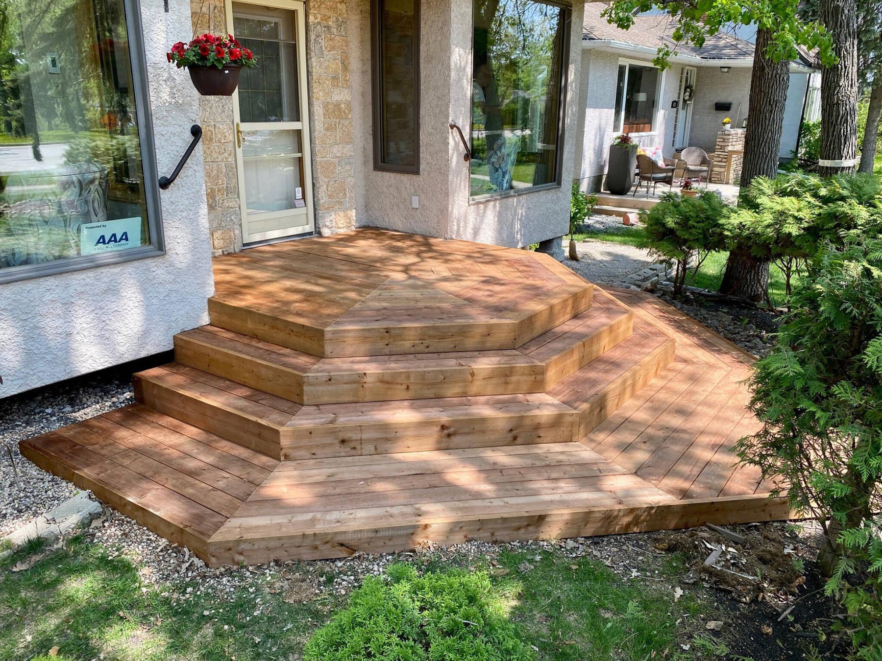 <p>Marc LaBossiere / Free Press</p>
<p>The octagonal design of this front porch eliminates the need for railings altogether.</p>