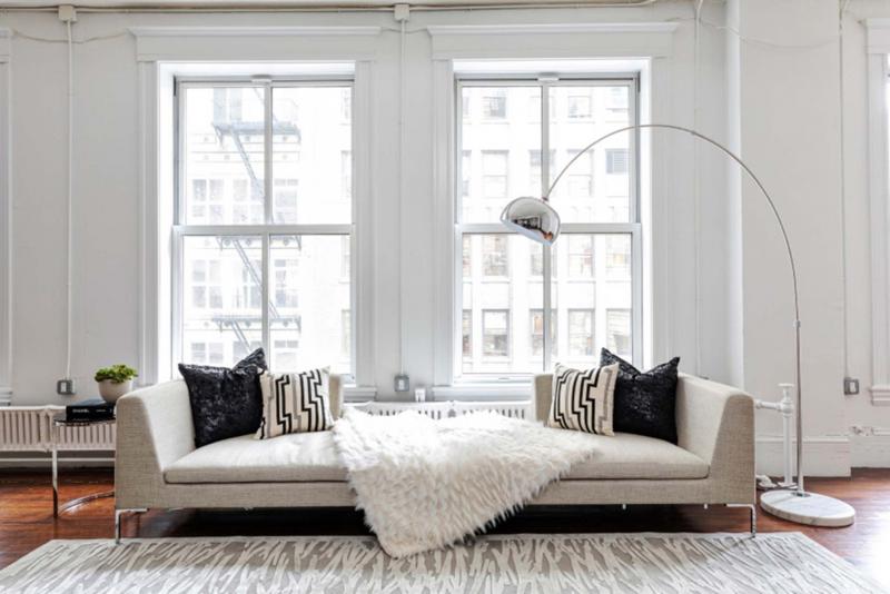 <p>Design Recipes</p><p>Pairing black with winter white serves as the perfect contrast to create a minimalist look.</p></p>
