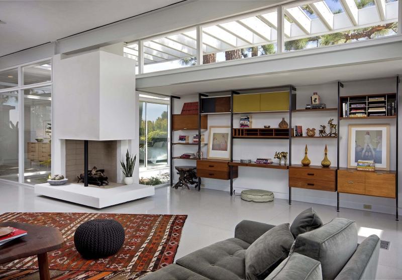 <p>Hilton &amp; Hyland</p><p>The Los Feliz home of actor Rooney Mara is back on the market with an asking price of US$3.45 million. The mid-century modern home was built in the 1960s.</p>