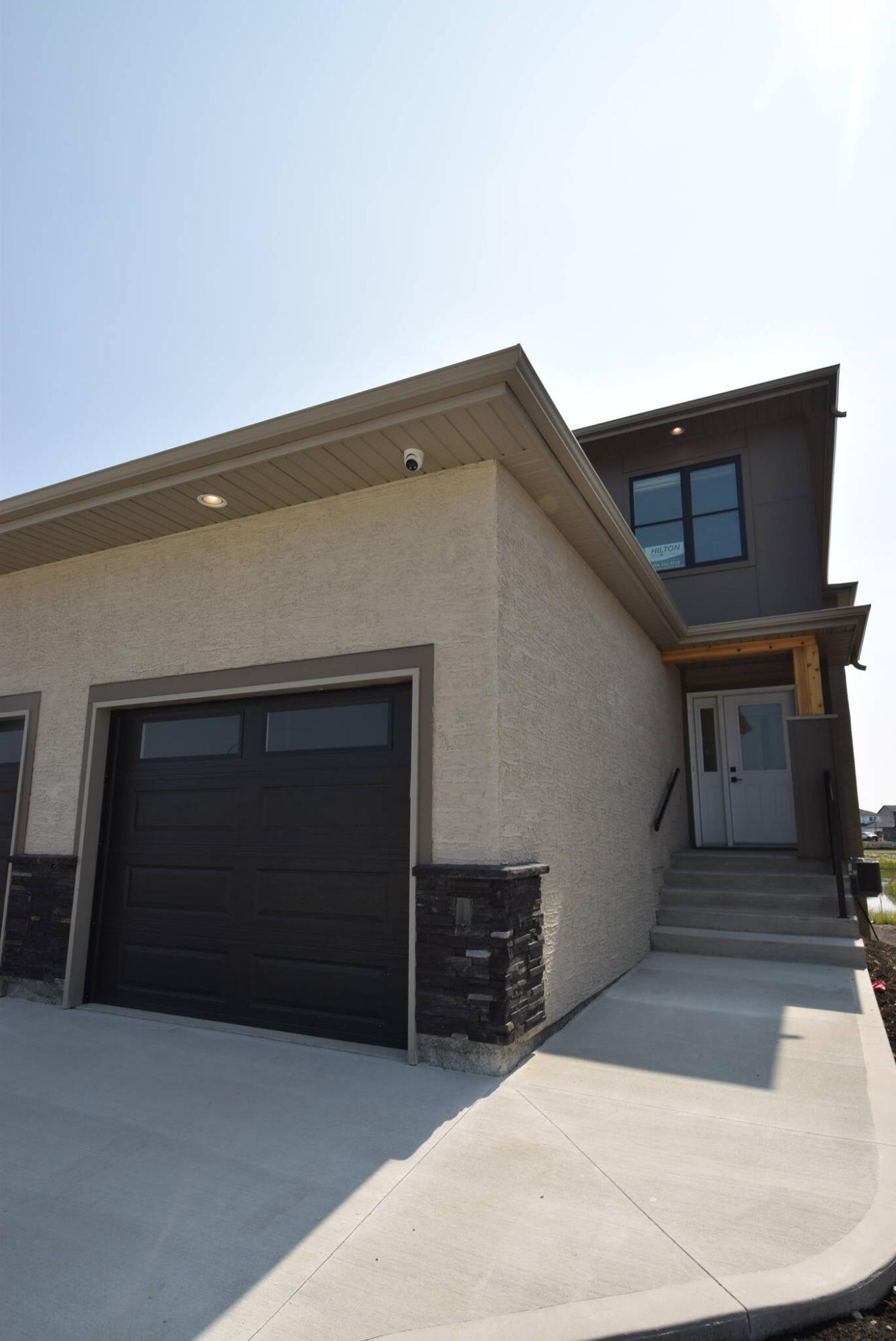  <p>The Murray, a new two-storey attached plan by Hilton Homes, offers exceptional style, function and value.</p> 