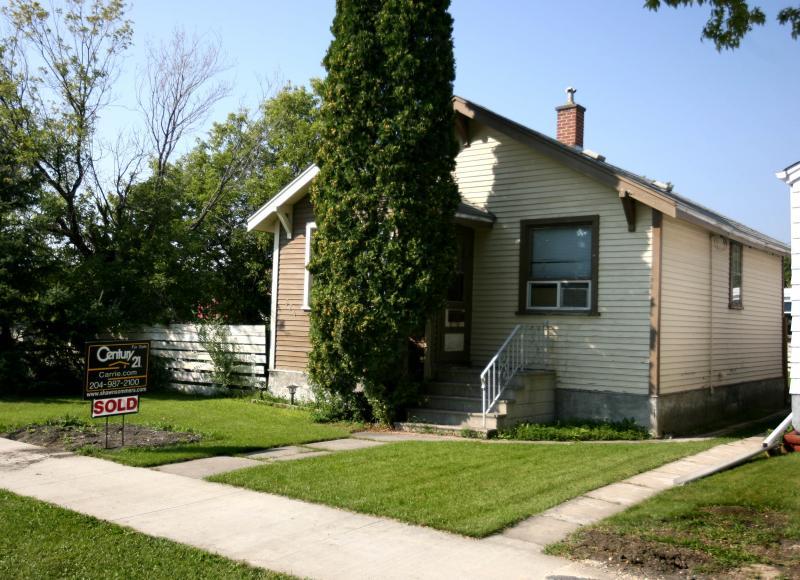 SOLD/OFFERED 0913 Winnipeg Free Press Homes