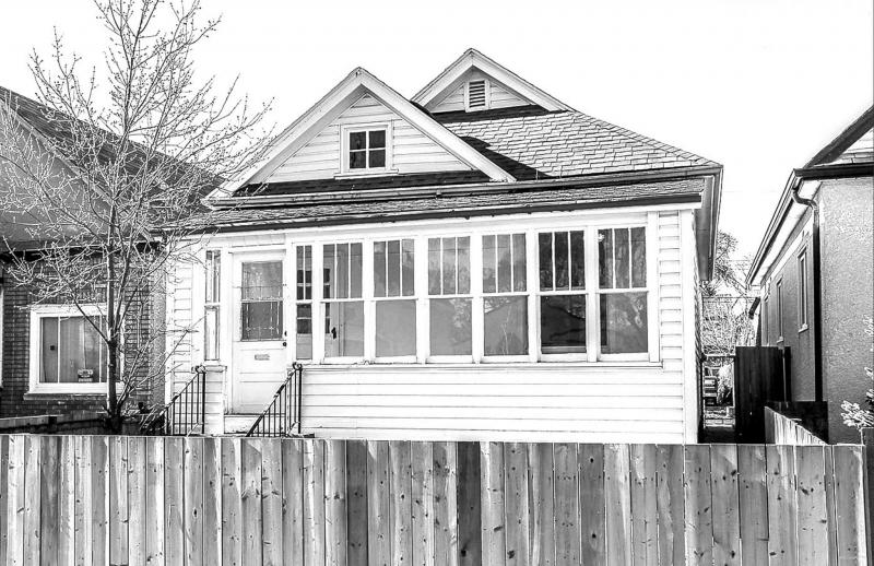 North End
ADDRESS: 346 Cathedral Ave.
ASKING PRICE: $149,900
TAXES: $1,508.78
SQUARE FOOTAGE: 880
BEDROOMS: 2
BATHROOMS: 1
LOT SIZE: 25 x 126
LISTING AGENT: Chris Guenther, Sutton Group-Kilkenny Real Estate, 204-998-8173