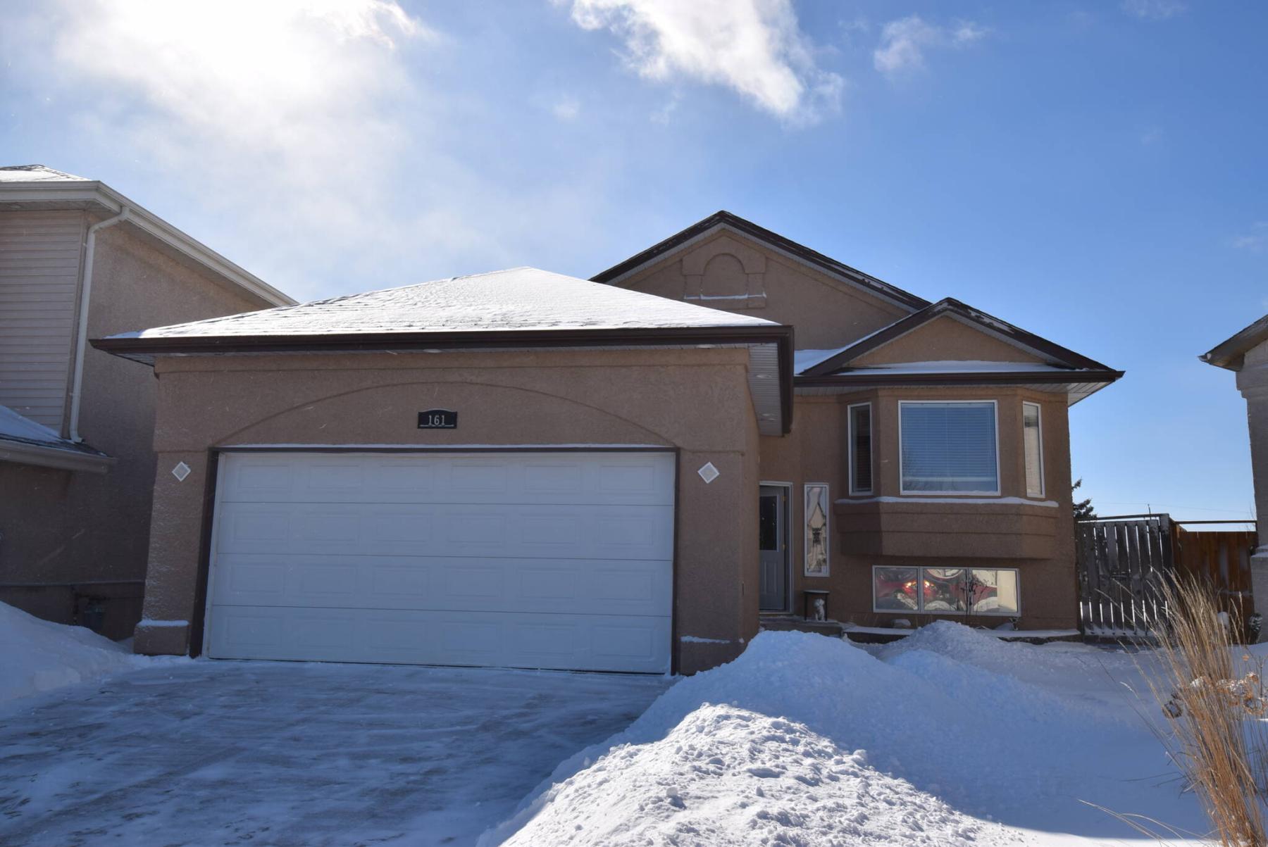  <p>Photos by Todd Lewys / Free Press</p>
                                <p>This bi-level has a combination of style and flexibility.</p> 