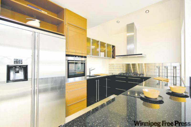 CIL's new generation of Smart3 Interior Wash & Wear coatings, used in this kitchen,  contain innovative technologies that save time when painting and cleaning.