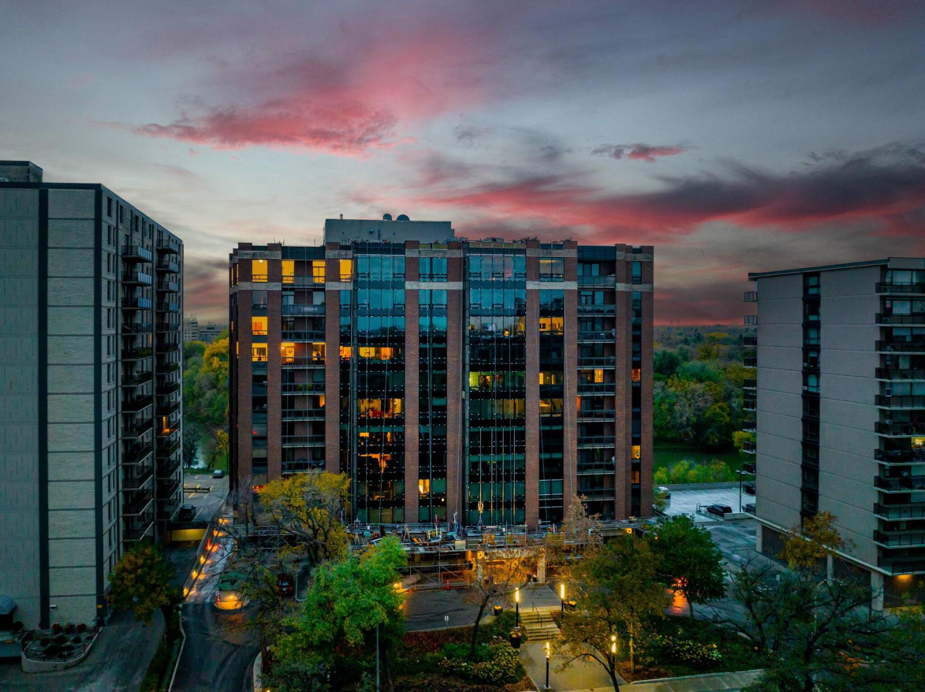  <p>Supplied</p>
                                <p>The beautifully remodelled, 2.130-sq.-ft. suite overlooks the Assiniboine River, and is situated in a quiet concrete and steel building that&rsquo;s close to everything.</p> 